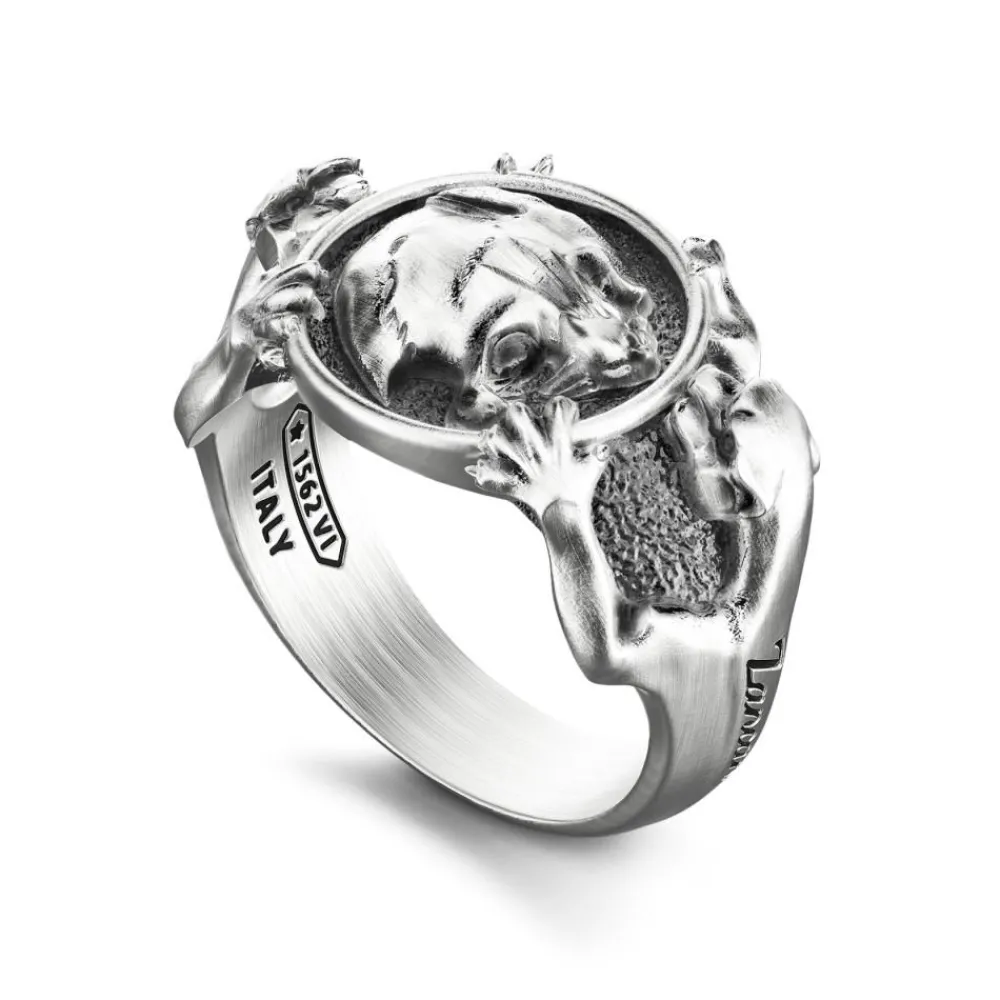 Fashion Zancan Signet Ring With Silver Panthers. Bagues