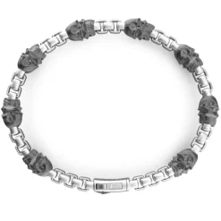 New Zancan Silver Link Bracelet With Skulls. Bracelets